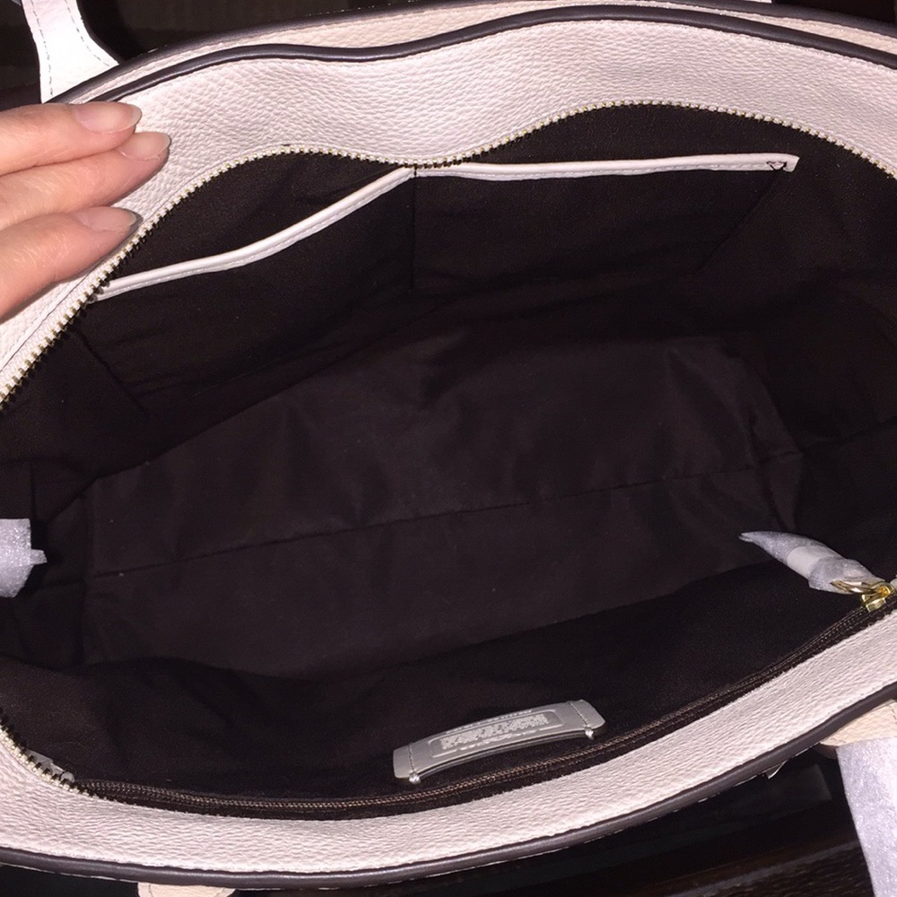 NWT Coach Tote - Picture 5 of 9